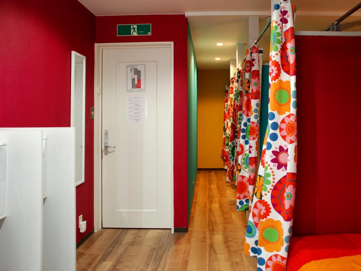 Hat'N Hat Hostel Киото Стая снимка