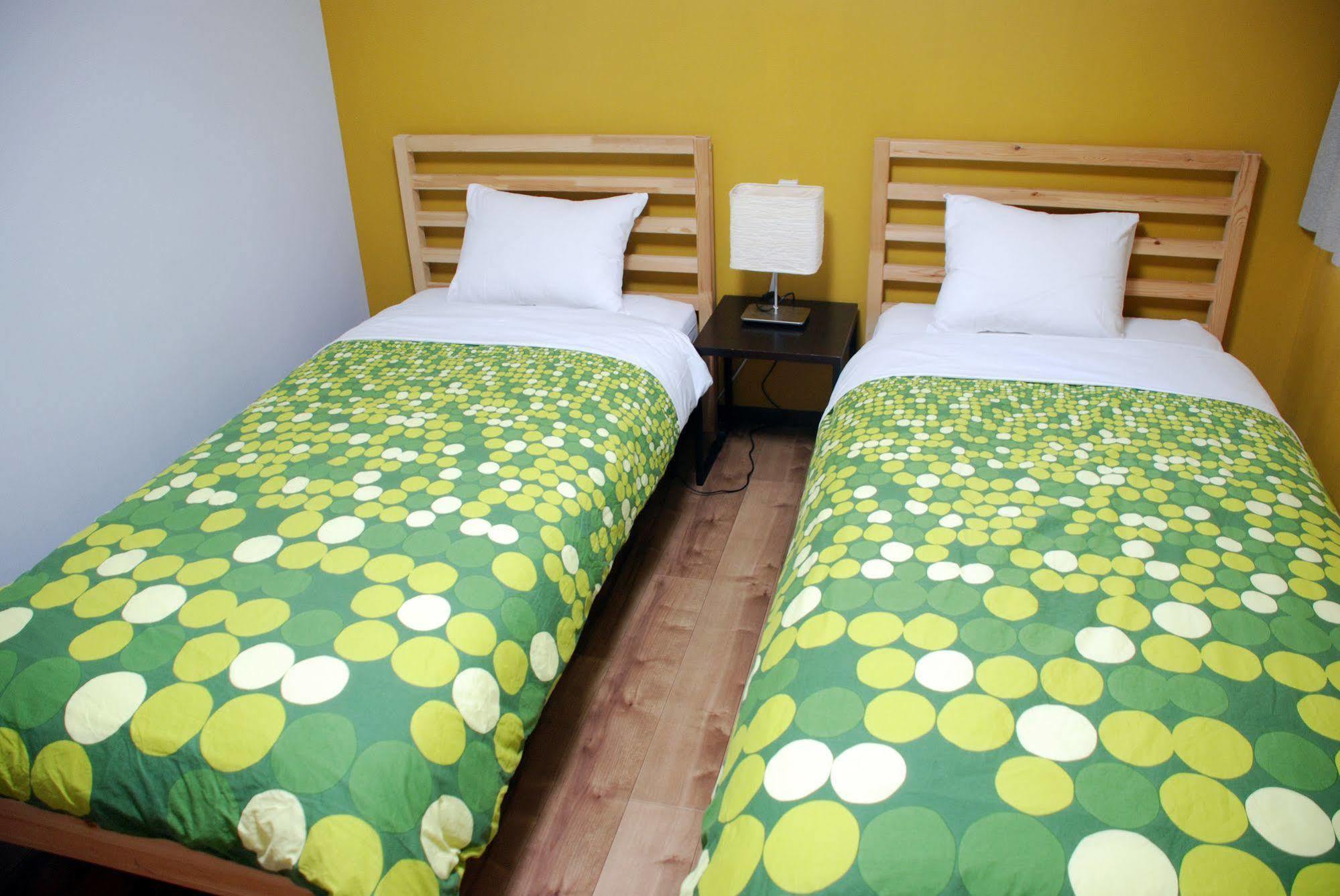 Hat'N Hat Hostel Киото Екстериор снимка