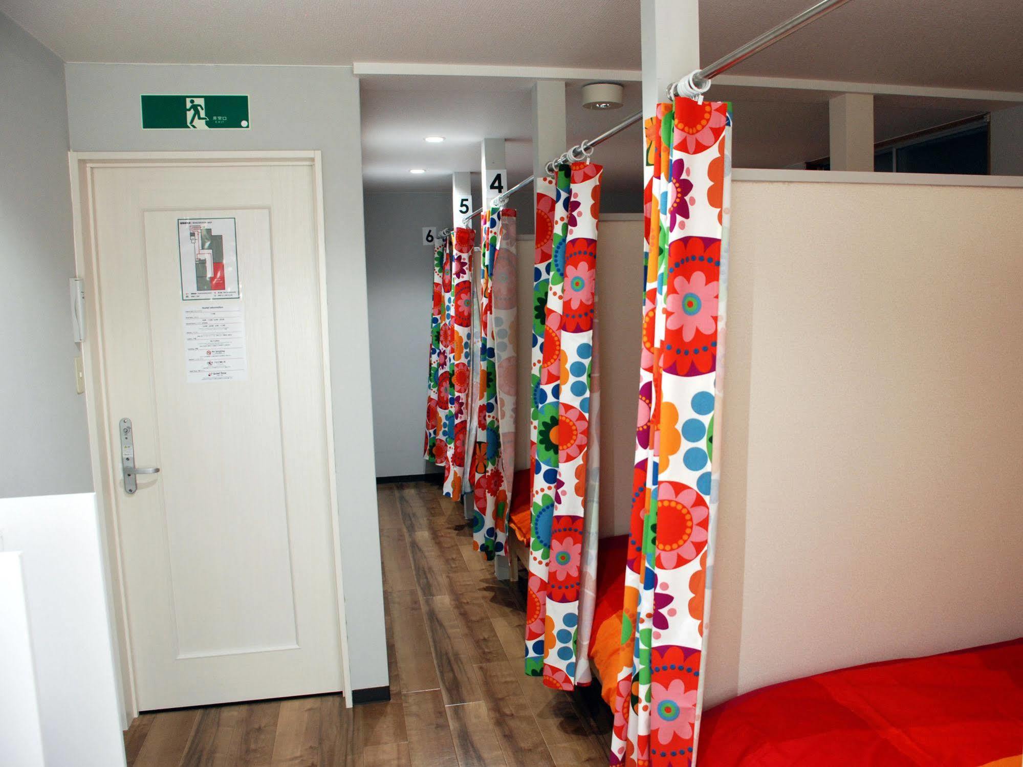 Hat'N Hat Hostel Киото Екстериор снимка